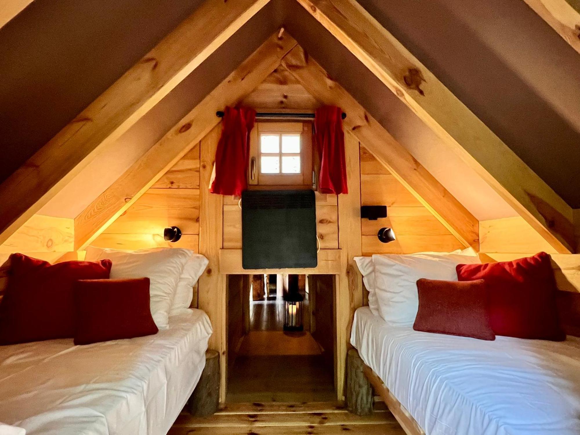 Les Cabanes De Rensiwez Mabompre Zewnętrze zdjęcie